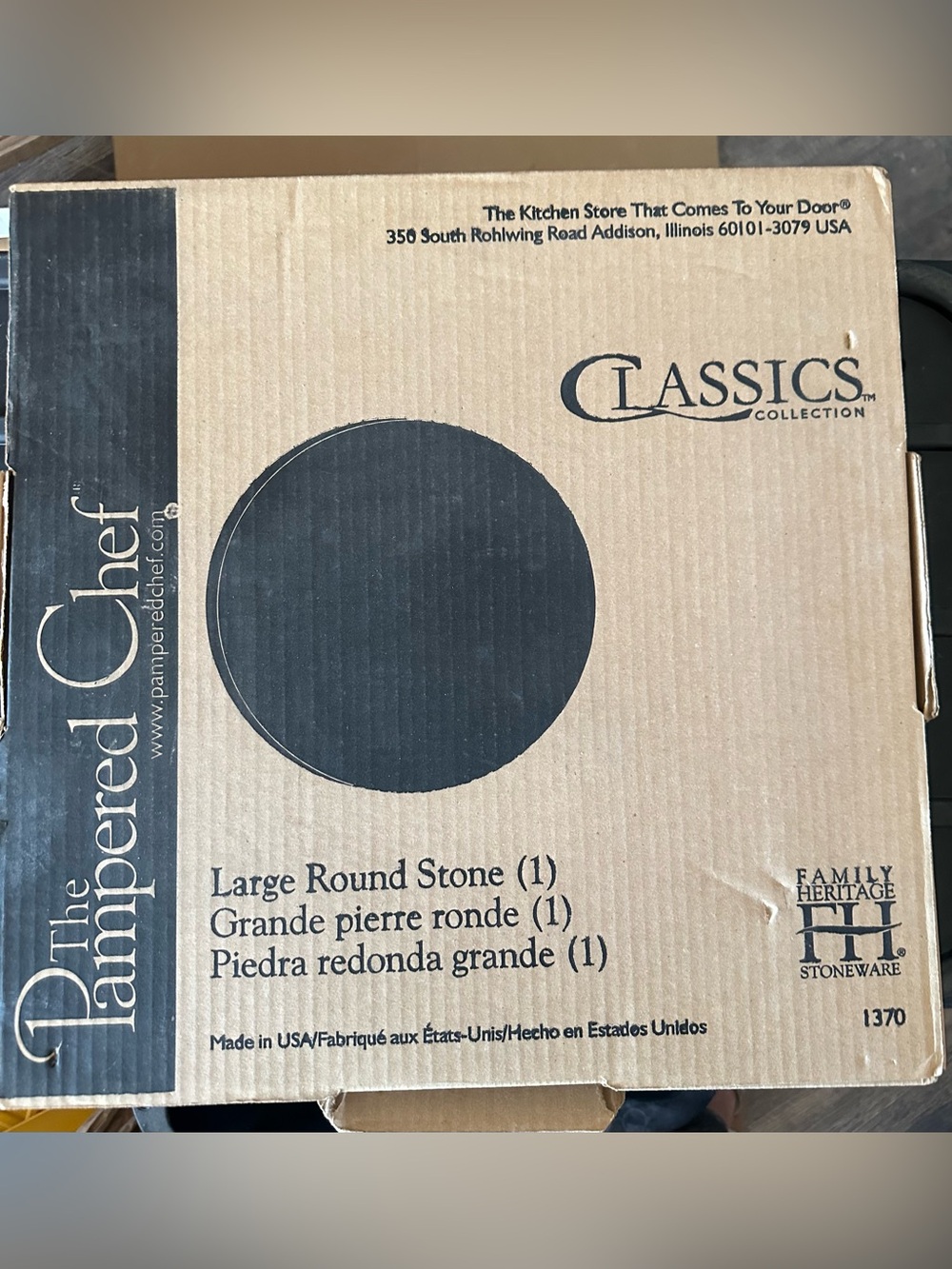 The Pampered Chef Boxed Large Round Baking Pizza Stone -